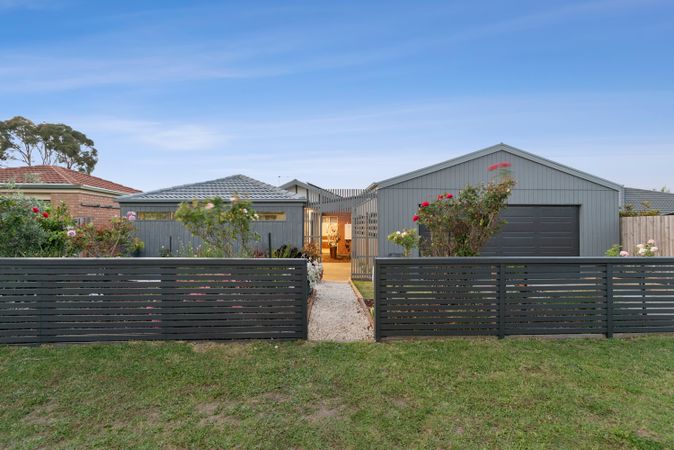 Home renovations and garage – Mornington;